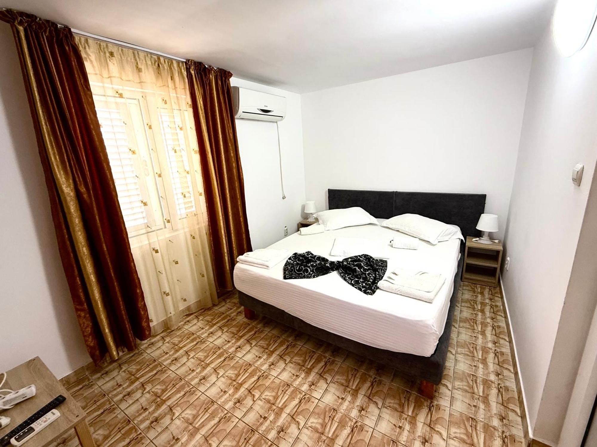 Hotel Decebal إيفوري نورد المظهر الخارجي الصورة